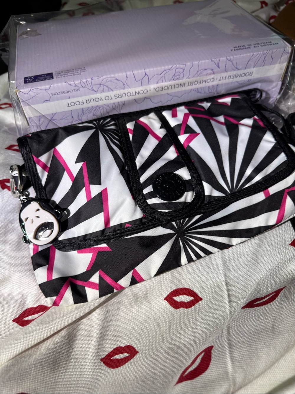 Rare Vintage Kipling Black, White & Pink Graphic Fold-Over Women's Crossbody